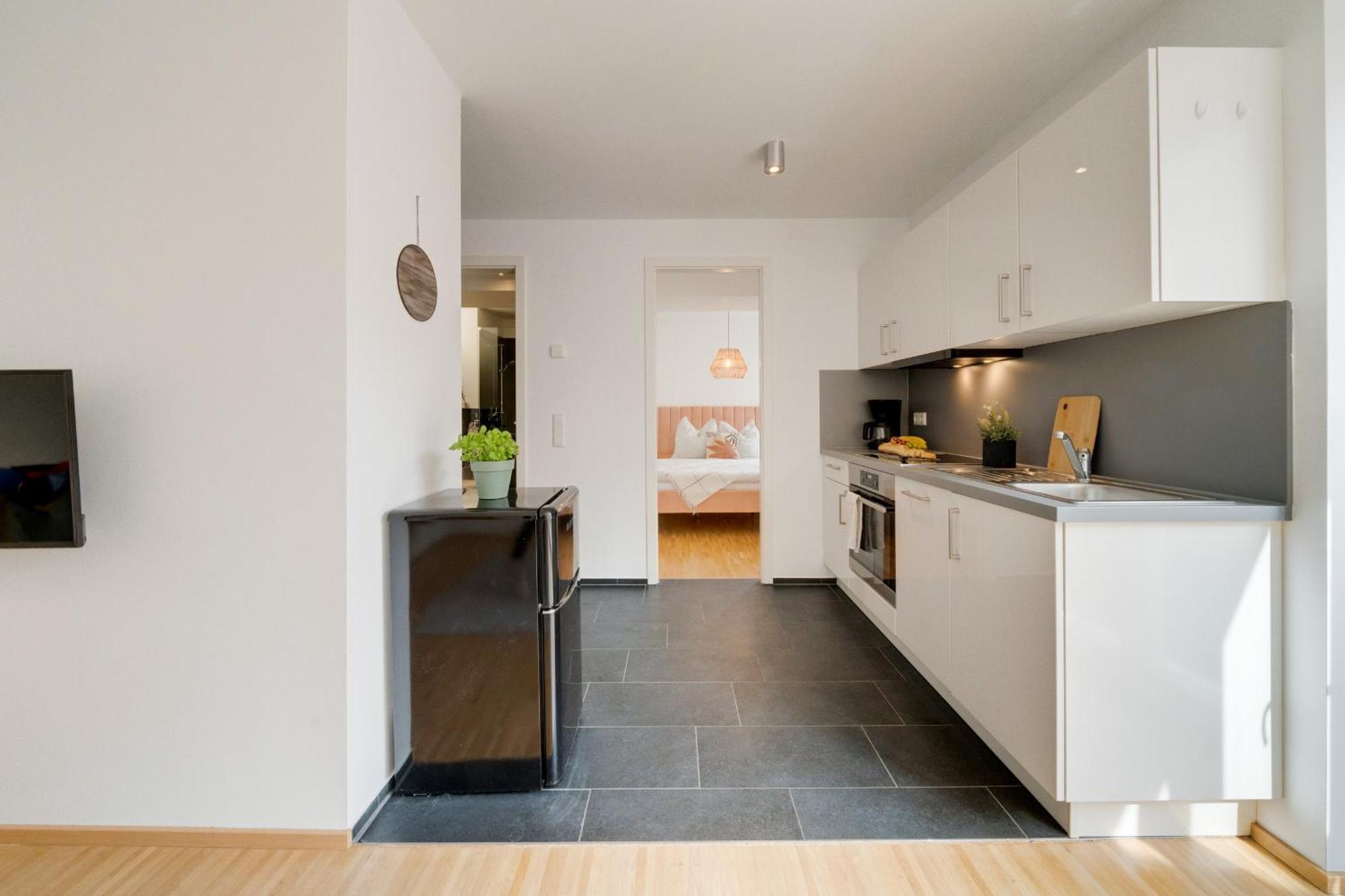 Altstadt Apartment 2 Zimmer Am Weibermarkt ロイトリンゲン エクステリア 写真