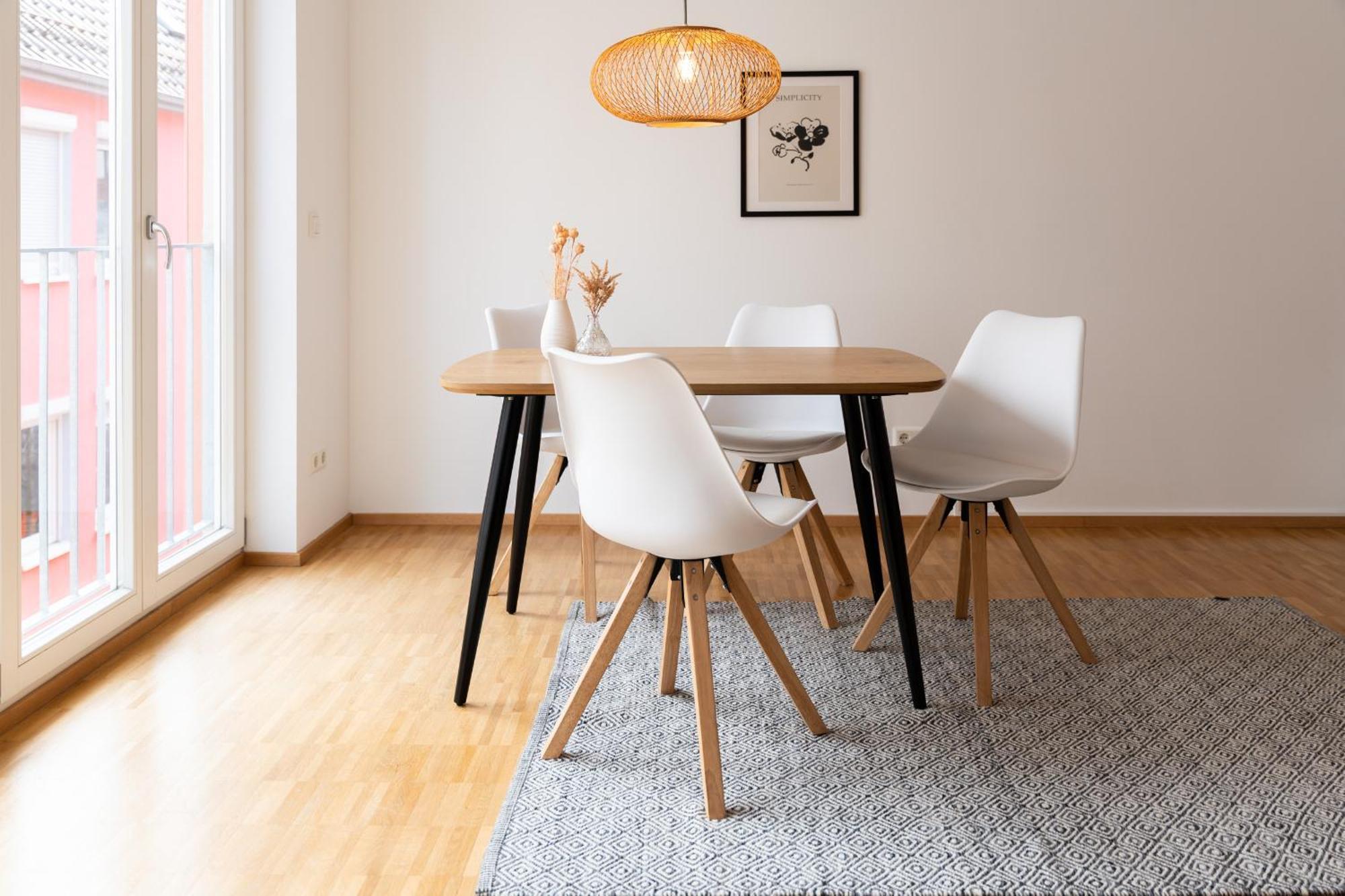 Altstadt Apartment 2 Zimmer Am Weibermarkt ロイトリンゲン エクステリア 写真